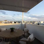 Floor Gem: 3br, Huge Veranda * Lefkoşa